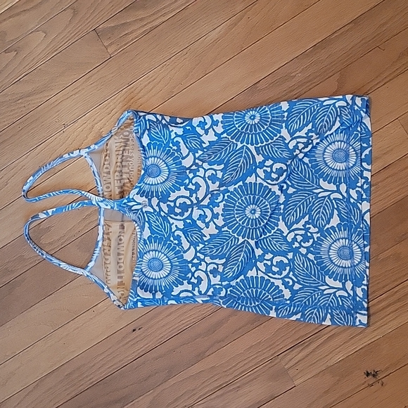 Lululemon Power Y tank - Picture 2 of 4